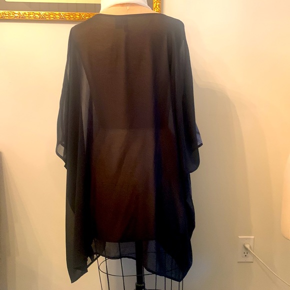 H&M Divided black cheetah print georgette flowing tunic - Picture 2 of 4